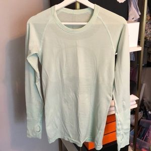 Lululemon Swiftly Tech size 6